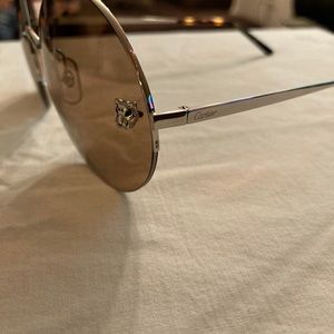 Women’s Cartier round Sunglasses.